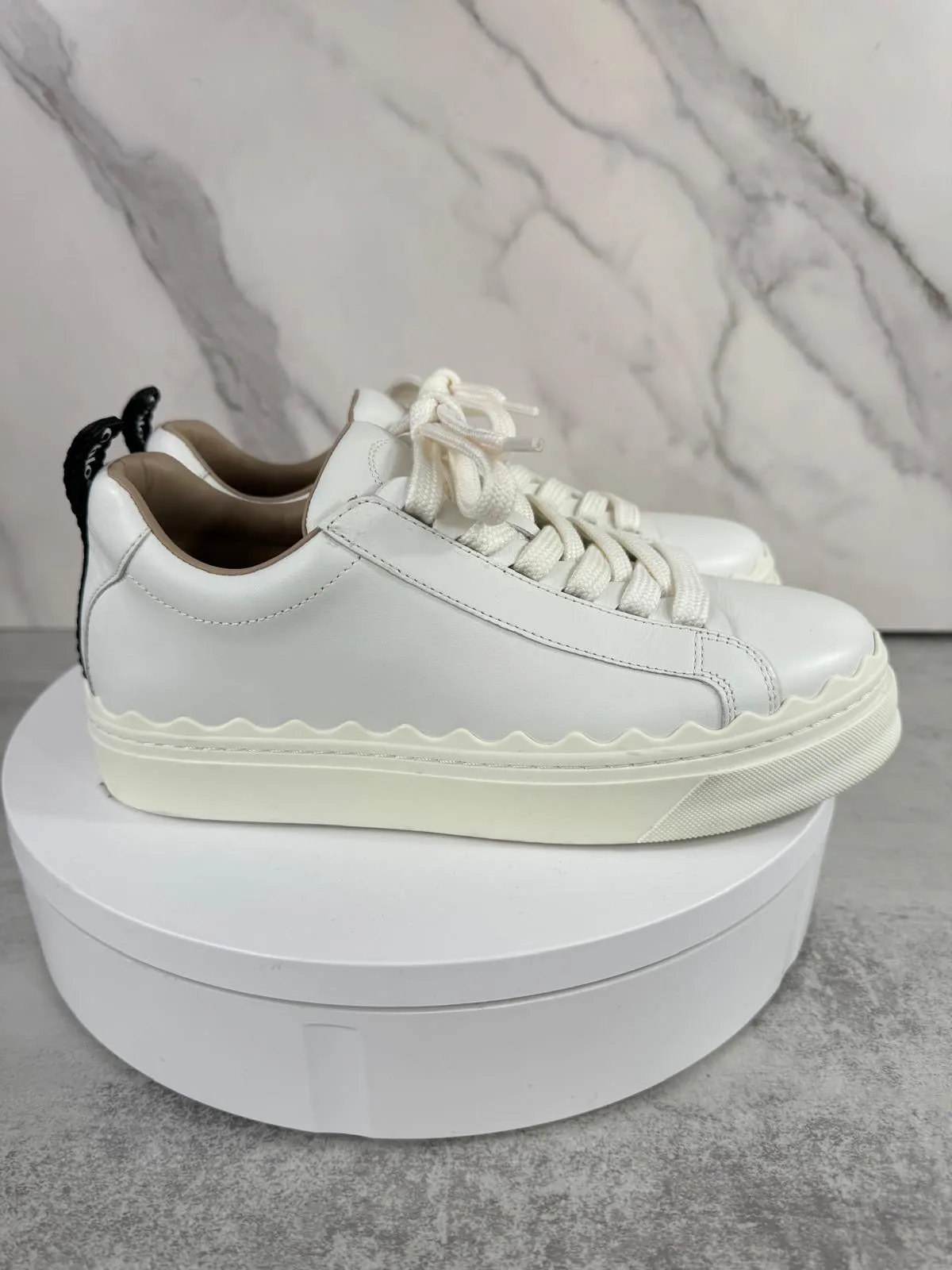 CHLOÉ LAUREN LOW-TOP CALFSKIN LEATHER SNEAKERS