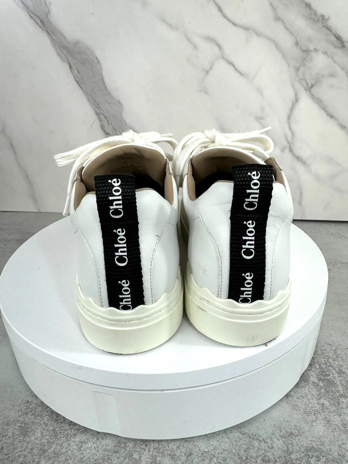 CHLOÉ LAUREN LOW-TOP CALFSKIN LEATHER SNEAKERS