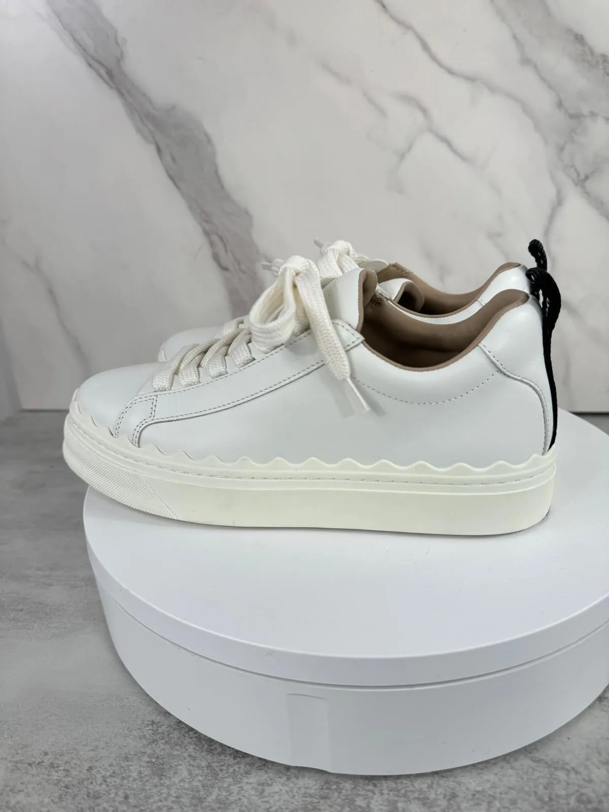 CHLOÉ LAUREN LOW-TOP CALFSKIN LEATHER SNEAKERS