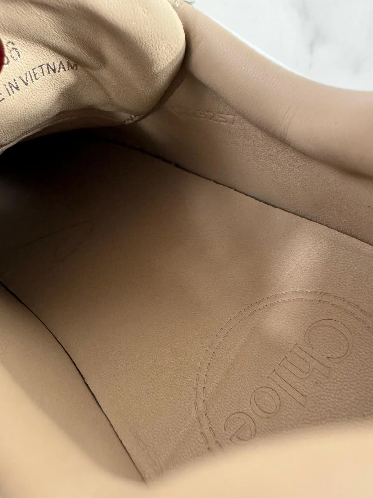 CHLOÉ LAUREN LOW-TOP CALFSKIN LEATHER SNEAKERS