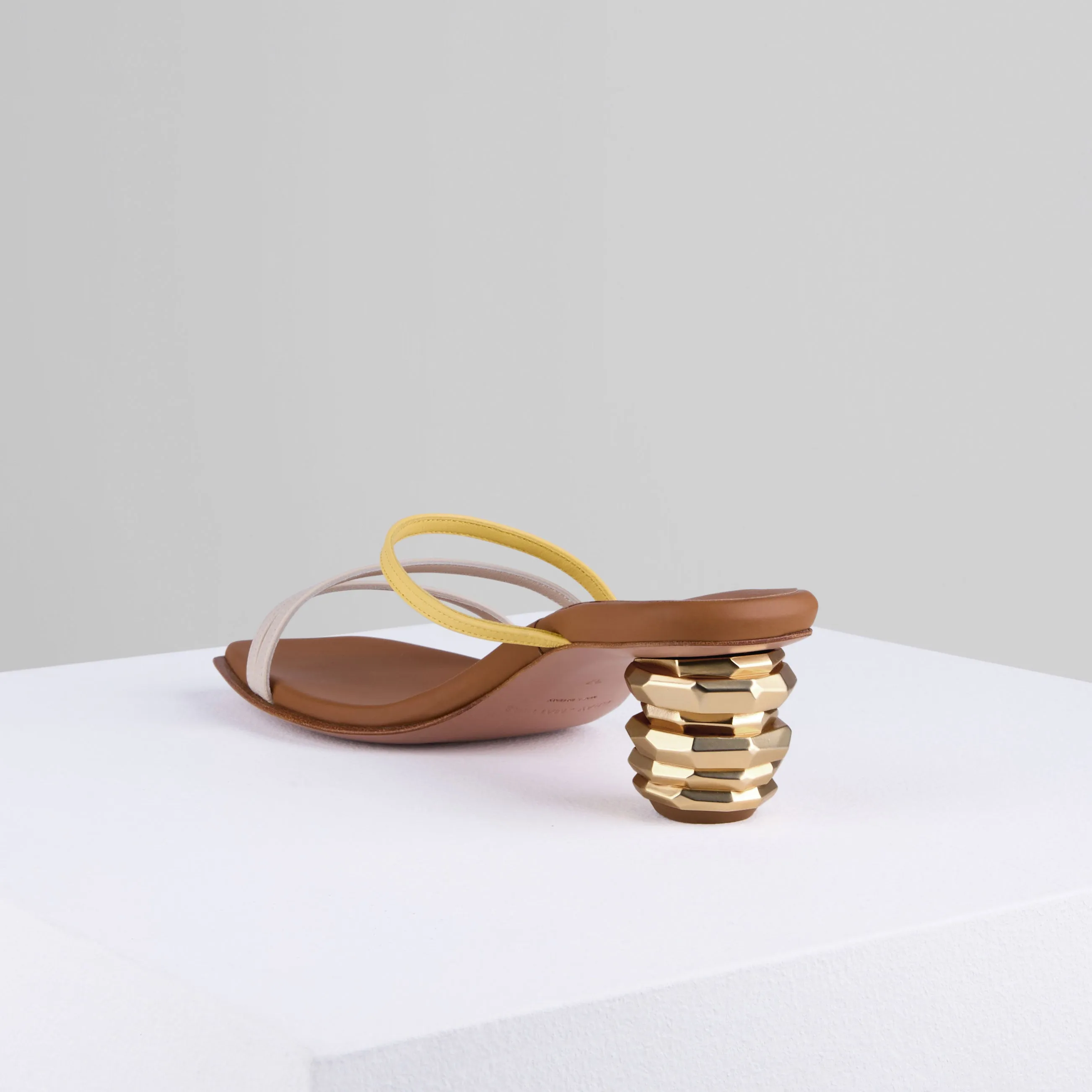 Gemma Sandals in Sole Cera