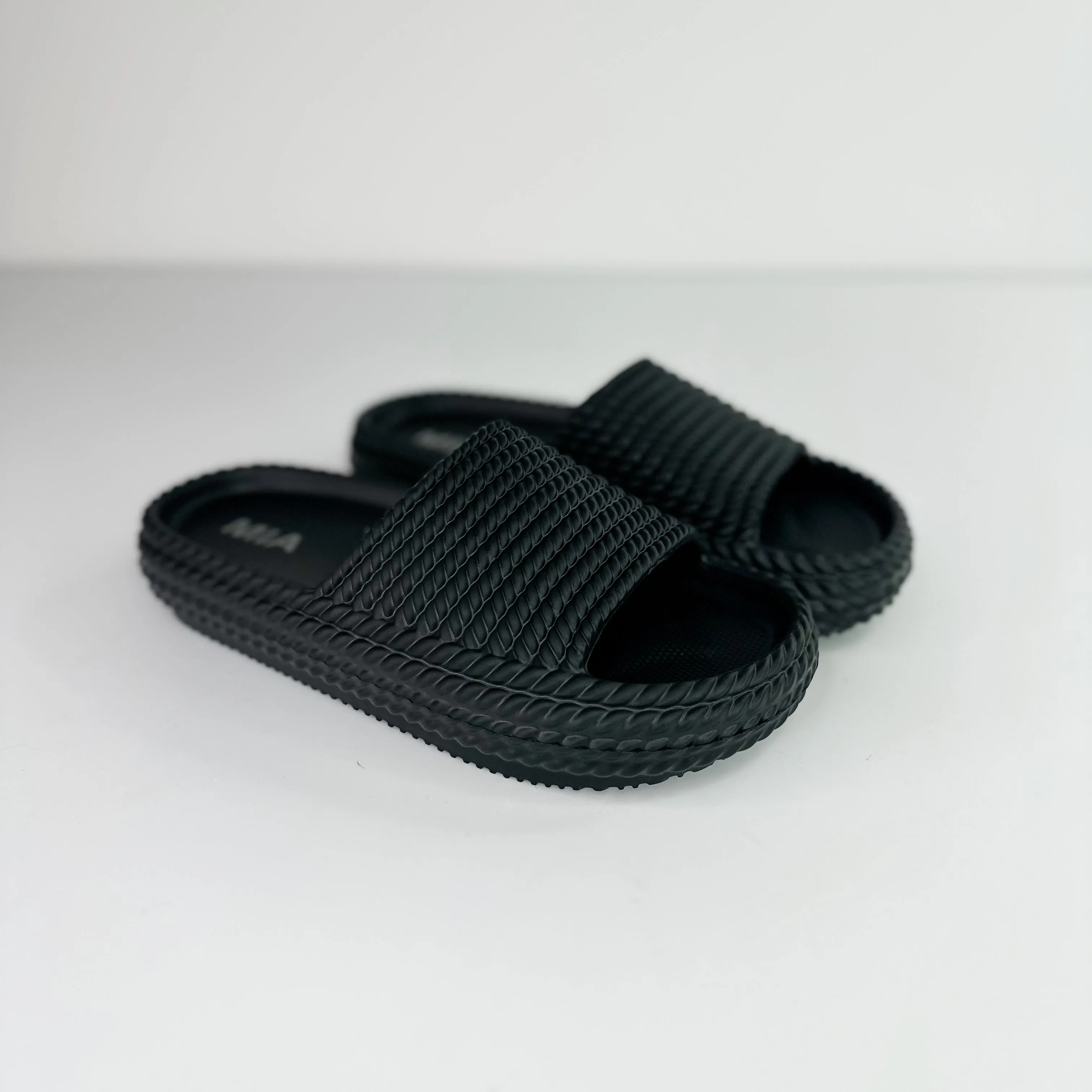MIA Just Hanging Out Sandals - 3 colors!