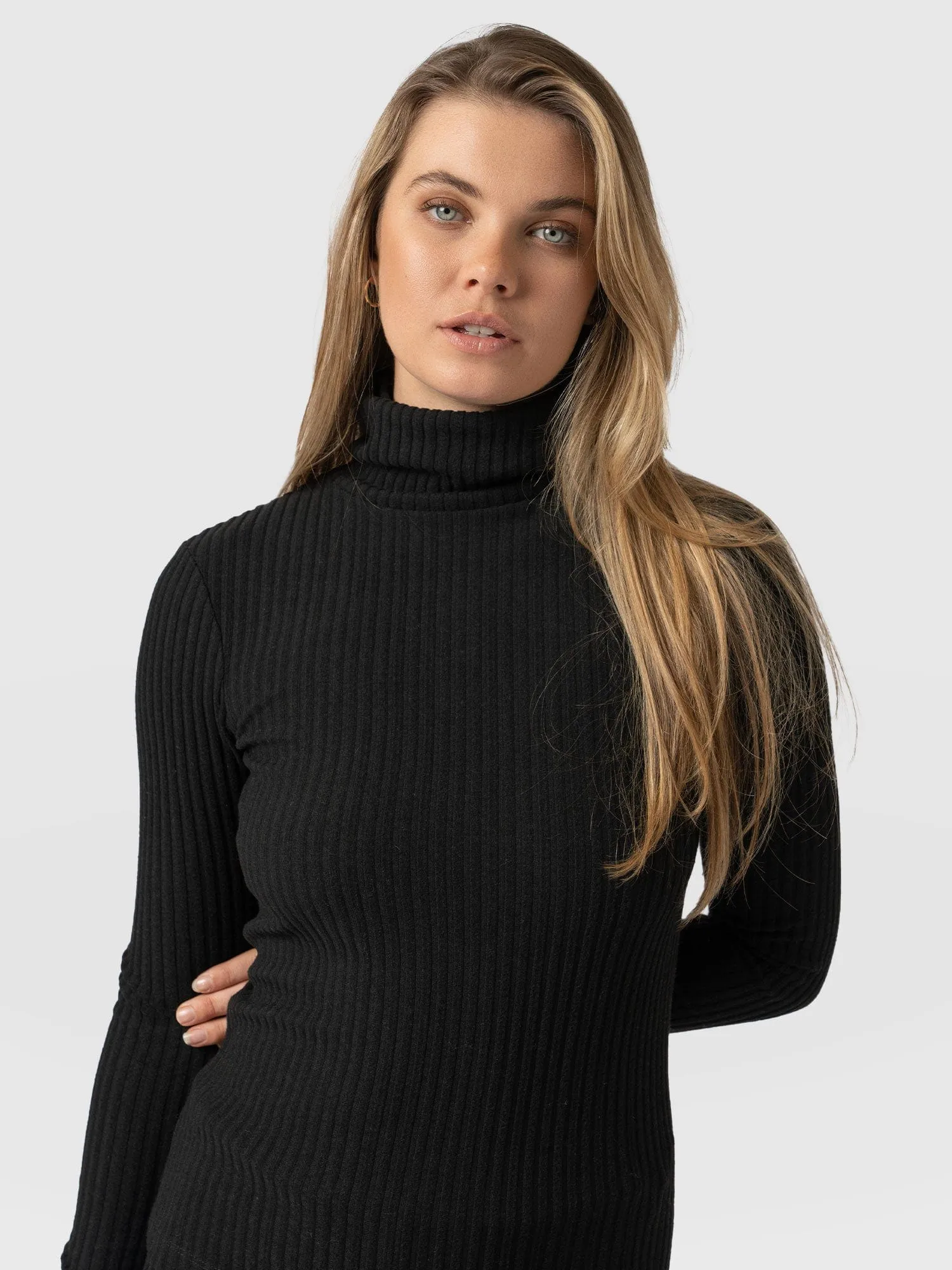 Tempest Roll Neck - Black