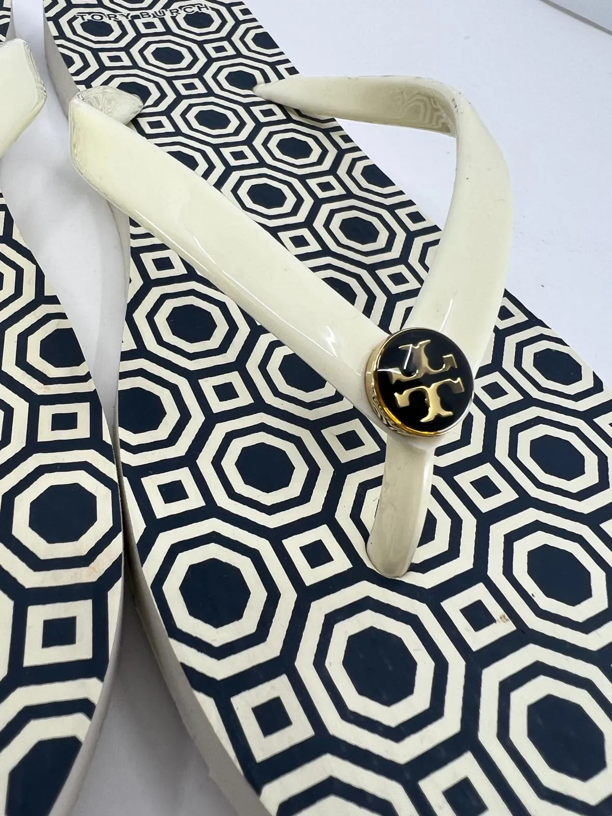 TORY BURCH WOMENS FLIP FLOPS SANDALS