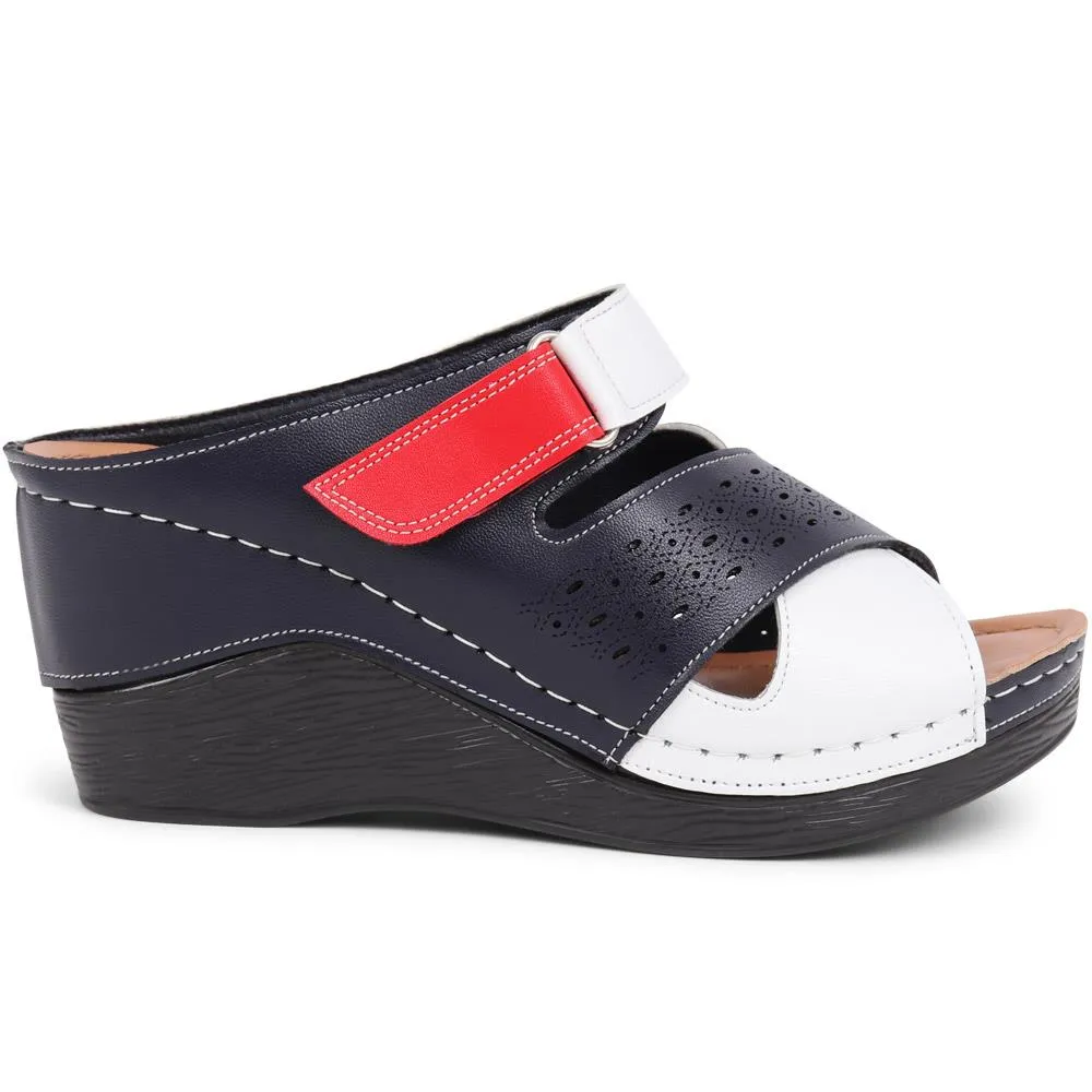 Touch-Fasten Wedge Heel Sandals  - WLIG39007 / 325 154