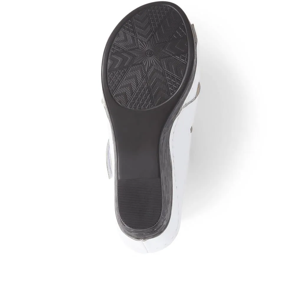 Touch-Fasten Wedge Heel Sandals  - WLIG39007 / 325 154
