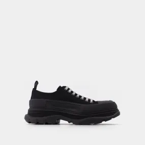 Tread Slick Sneakers - Alexander Mcqueen - Black - Canva