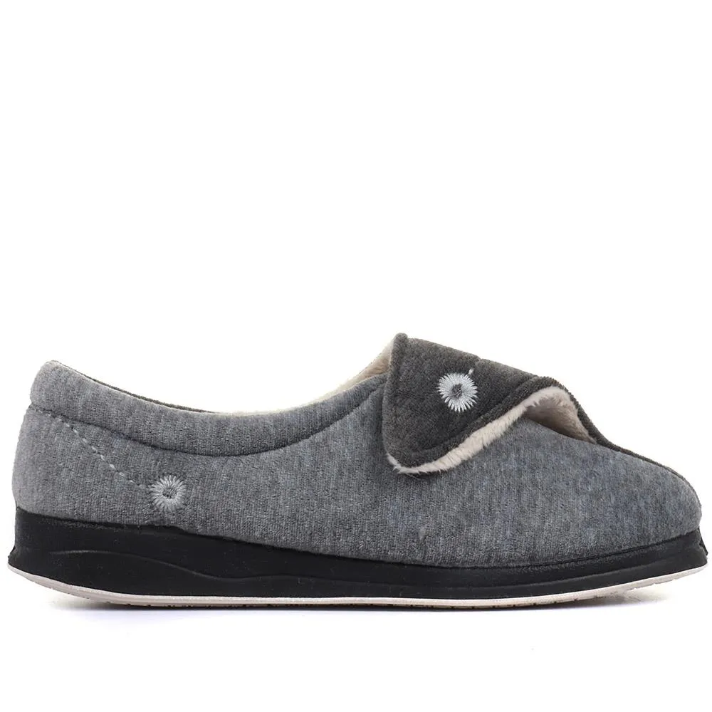Wide Fit Antibacterial Slippers - QING32015 / 319 076
